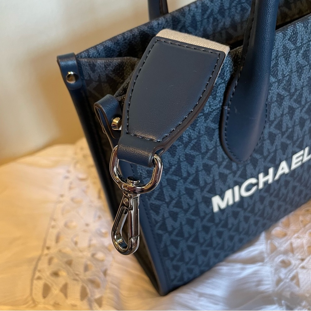 NWT Michael Kors Mirella Blue Signature Crossbody Bag - Picture 6 of 9
